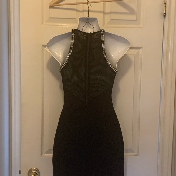 Black Guess Dress size 4 - Picture 5 of 9